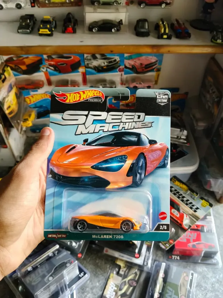 Hot Wheels Premium – McLaren 720S | Speed Machines