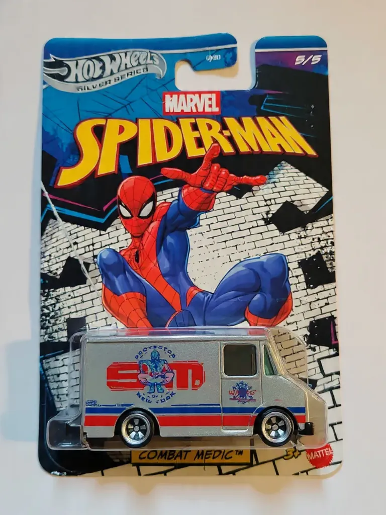 COMBAT MEDIC Hot Wheels